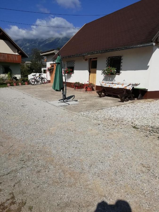 Apartma Pr' Vok Lesce  Esterno foto